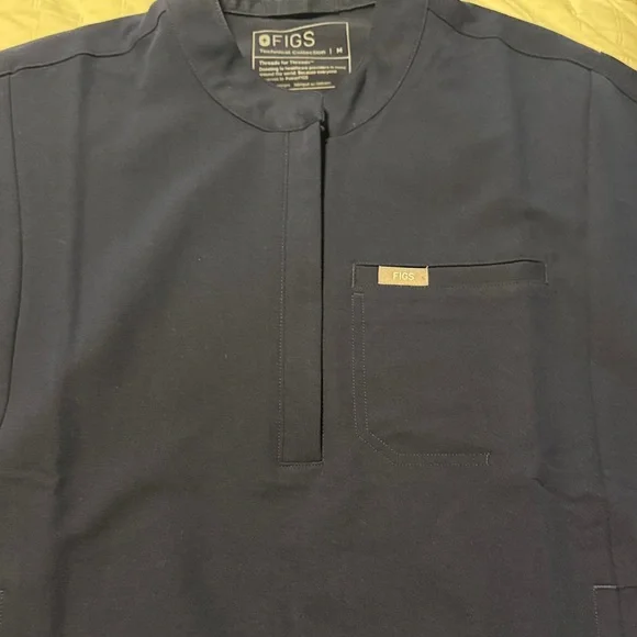 Figs Women Navy Short-Sleeve Medical Top - Picture 2 of 7